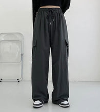 Load image into Gallery viewer, Everyday Cargo Pants