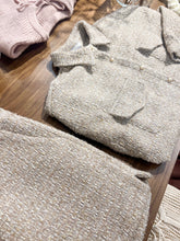 Load image into Gallery viewer, Golden Tweed Outer