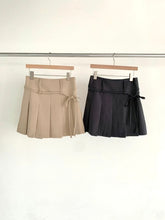 Load image into Gallery viewer, Ribbon Pleated Skirt
