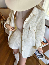 Load image into Gallery viewer, Golden Tweed Outer