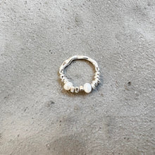 Load image into Gallery viewer, Uneven Pearl Ring