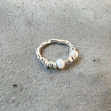 Load image into Gallery viewer, Uneven Pearl Ring