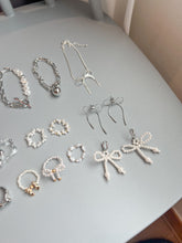 Load image into Gallery viewer, Ribbon Bracelet