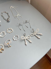 Load image into Gallery viewer, Ribbon Earrings