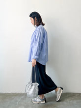 將圖片載入圖庫檢視器 Crinkle Bucket Bag