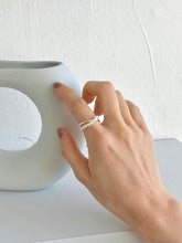 Load image into Gallery viewer, Pearl Cross Ring