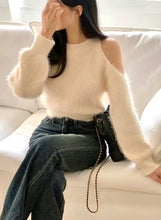 Load image into Gallery viewer, Momo Shoulder Top