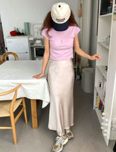 將圖片載入圖庫檢視器 Satin Midi Skirt
