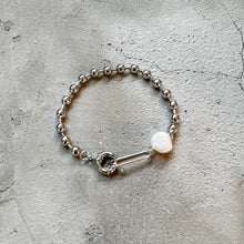 Load image into Gallery viewer, Pearl Ball Bracelet