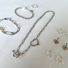 Load image into Gallery viewer, Heart Chain Necklace