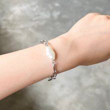 Load image into Gallery viewer, Pearl Chain Bracelet