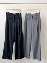Load image into Gallery viewer, Pocket Pleated Pants
