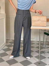 Load image into Gallery viewer, Pocket Pleated Pants