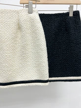 Load image into Gallery viewer, B/W Tweed Skirt