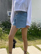 將圖片載入圖庫檢視器 Uneven Denim Skirt Pants