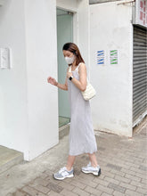 將圖片載入圖庫檢視器 Cami Pleated Dress