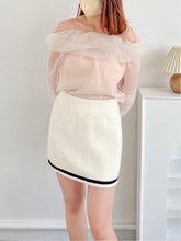 Load image into Gallery viewer, B/W Tweed Skirt