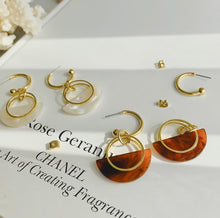 Load image into Gallery viewer, Amber Earrings
