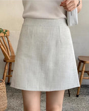 Load image into Gallery viewer, Pure Tweed Skirt
