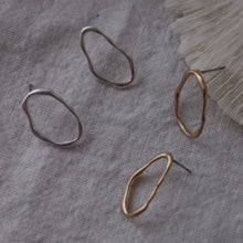 Load image into Gallery viewer, Uneven Earrings