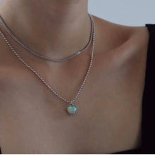 Load image into Gallery viewer, Heart Set Necklace
