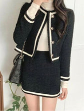 Load image into Gallery viewer, B/W Tweed Skirt