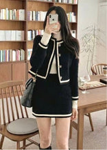 Load image into Gallery viewer, B/W Tweed Skirt