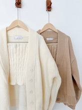 將圖片載入圖庫檢視器 Winter Knit Cardigan Set