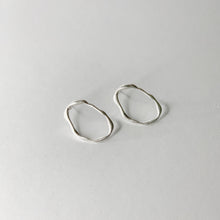 Load image into Gallery viewer, Uneven Earrings