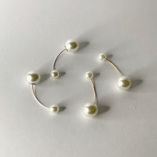 Load image into Gallery viewer, Pearl Ball Earrings