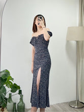 將圖片載入圖庫檢視器 Floral Ribbon Slit Dress