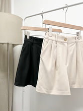 將圖片載入圖庫檢視器 Classic Suit Shorts