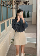 Load image into Gallery viewer, Lady Button Skirt