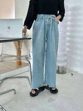 Load image into Gallery viewer, Ribbon Wrap Jeans