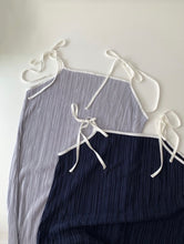 將圖片載入圖庫檢視器 Cami Pleated Dress
