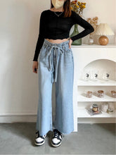 Load image into Gallery viewer, Ribbon Wrap Jeans
