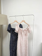 將圖片載入圖庫檢視器 Floral Ribbon Slit Dress