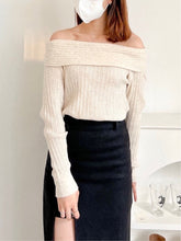 Load image into Gallery viewer, Oatmeal Shoulder Top