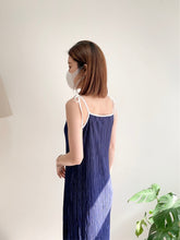 將圖片載入圖庫檢視器 Cami Pleated Dress