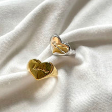 Load image into Gallery viewer, LOVE Heart Ring