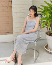 將圖片載入圖庫檢視器 Cami Pleated Dress
