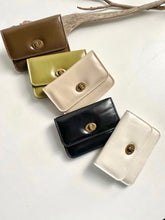 Load image into Gallery viewer, Soft Leather Cardholder