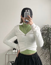 Load image into Gallery viewer, Basic V-neck Top