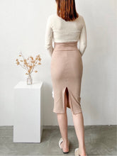 Load image into Gallery viewer, Snowball Cardigan