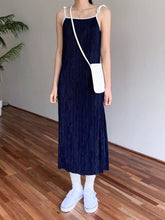 將圖片載入圖庫檢視器 Cami Pleated Dress
