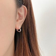 Load image into Gallery viewer, S925 Big Heart Earrings