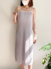 將圖片載入圖庫檢視器 Cami Pleated Dress