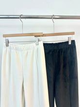 將圖片載入圖庫檢視器 Winter Slit Pants
