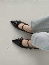 將圖片載入圖庫檢視器 Ribbon Slingback Flats
