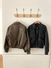 將圖片載入圖庫檢視器 Classic PU Leather Jacket
